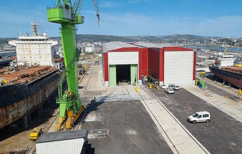 Explosion-proof LED lights installed at an industrial shipyard
