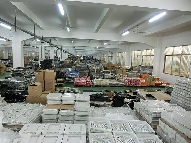 ROKEE Lighting production workshop and packaged LED fixtures